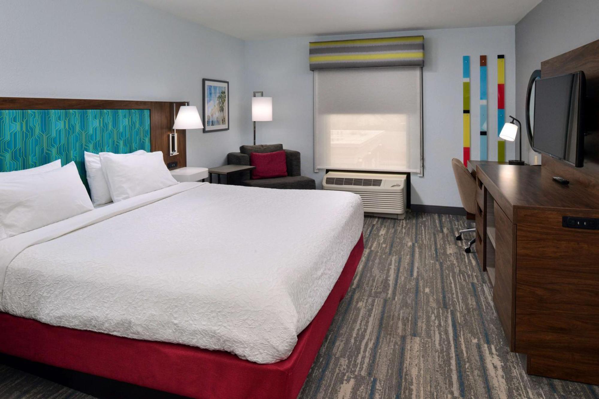 Hampton Inn By Hilton Panama City Beach Upper Grand Lagoon Exterior foto